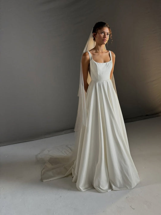 Jenny Yoo Bridal Lawrence